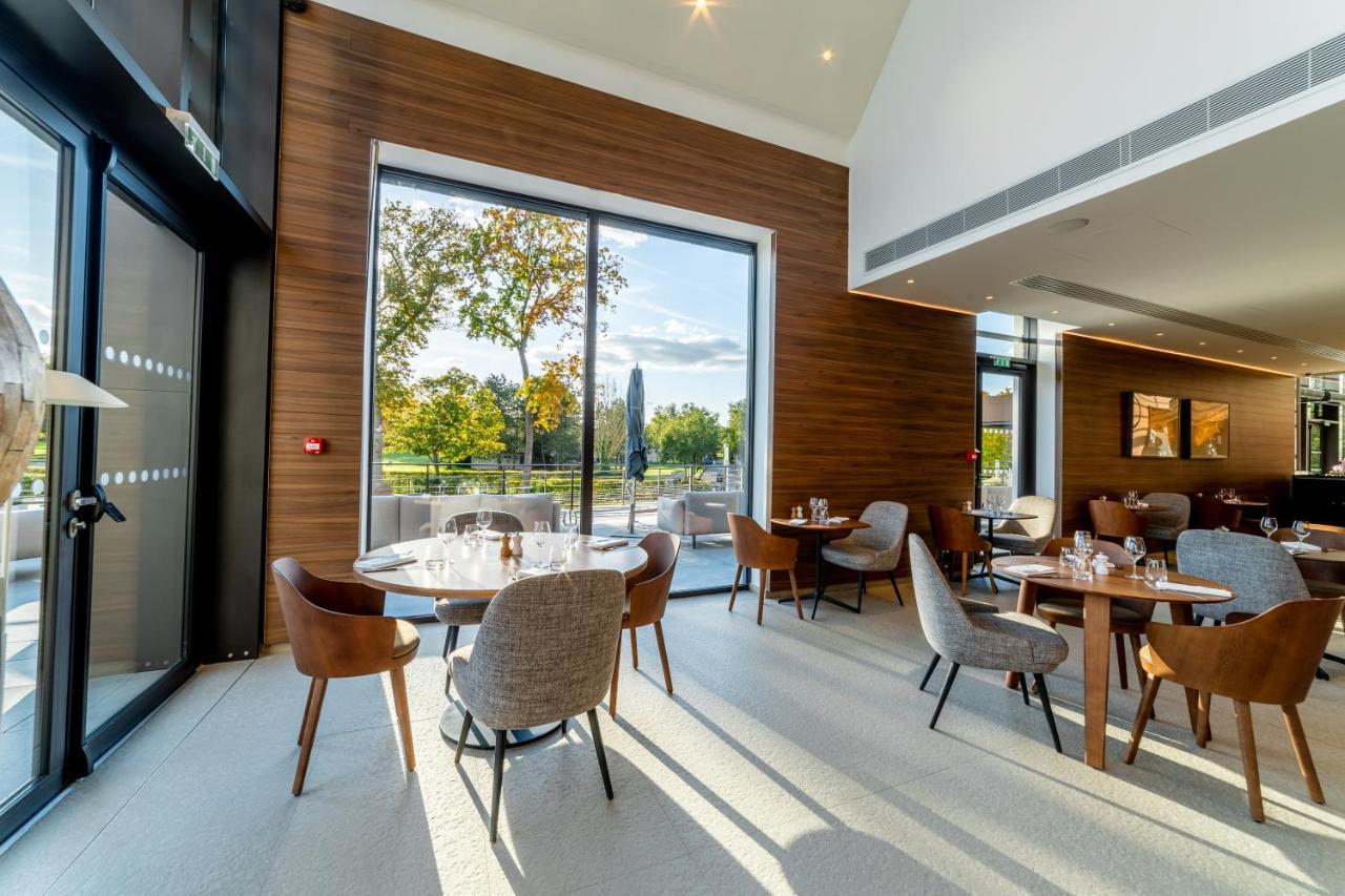 Le Domaine Des Vanneaux Golf Et Spa Mgallery Л'Иль-Адам Экстерьер фото