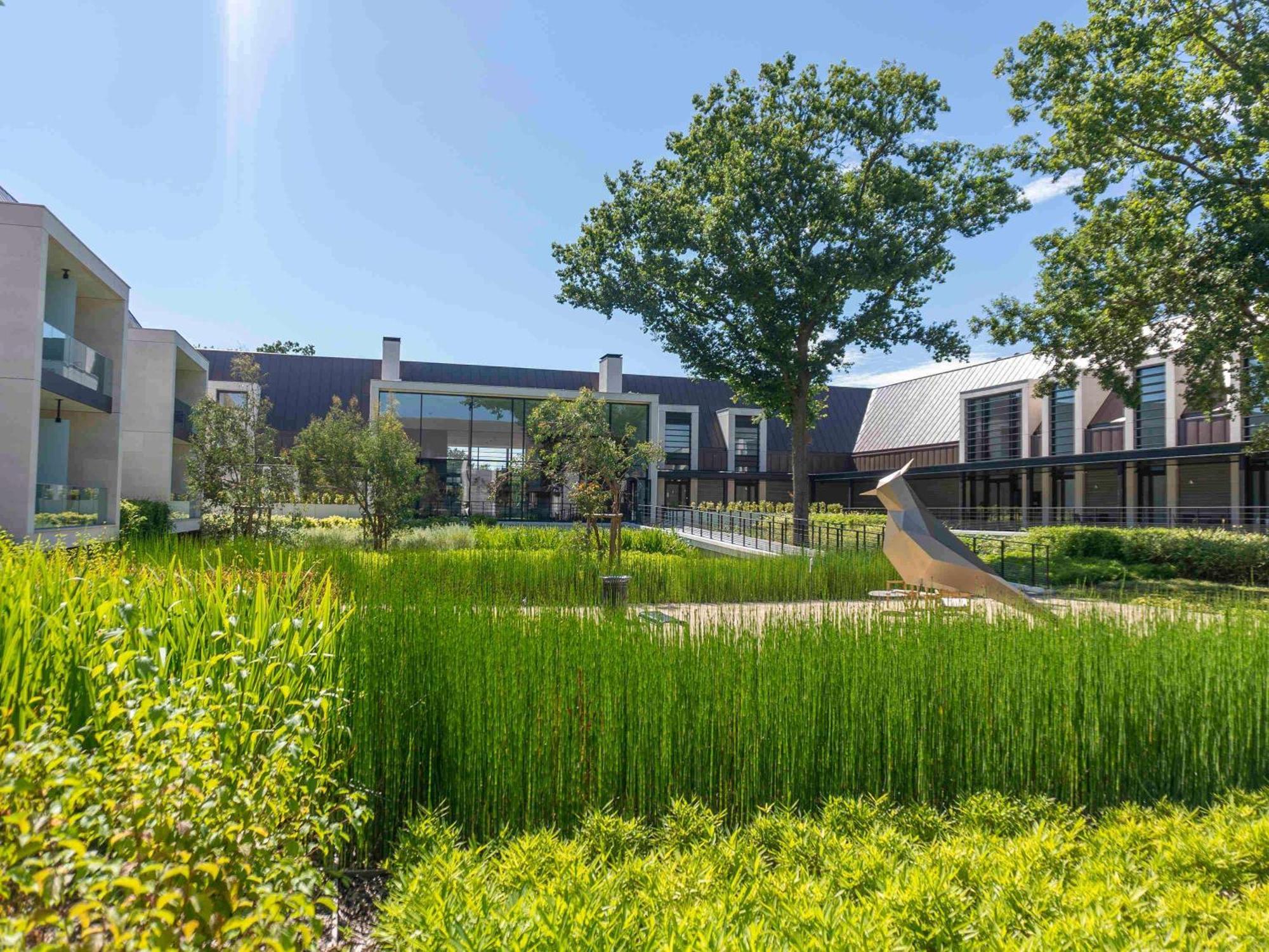 Le Domaine Des Vanneaux Golf Et Spa Mgallery Л'Иль-Адам Экстерьер фото