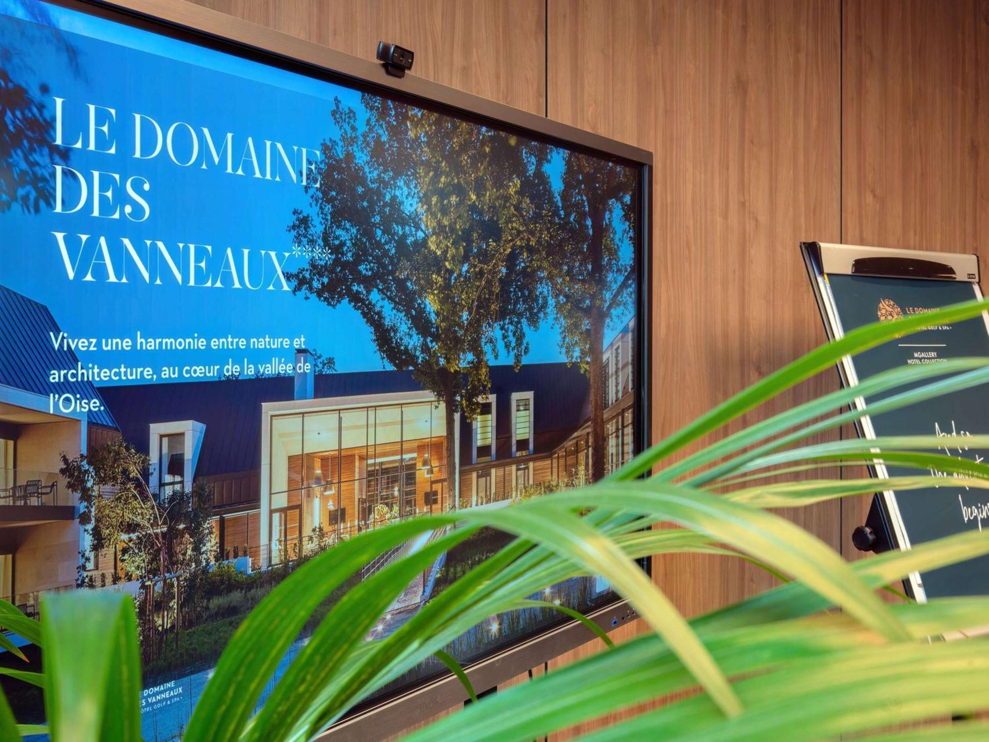 Le Domaine Des Vanneaux Golf Et Spa Mgallery Л'Иль-Адам Экстерьер фото